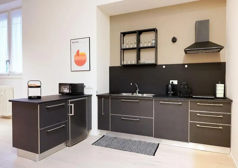Navigli-Bocconi Spazio Luce Design Apartment Milan