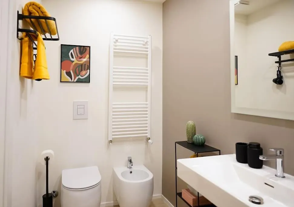 Navigli-Bocconi Spazio Luce Design Apartment Milan 0*,