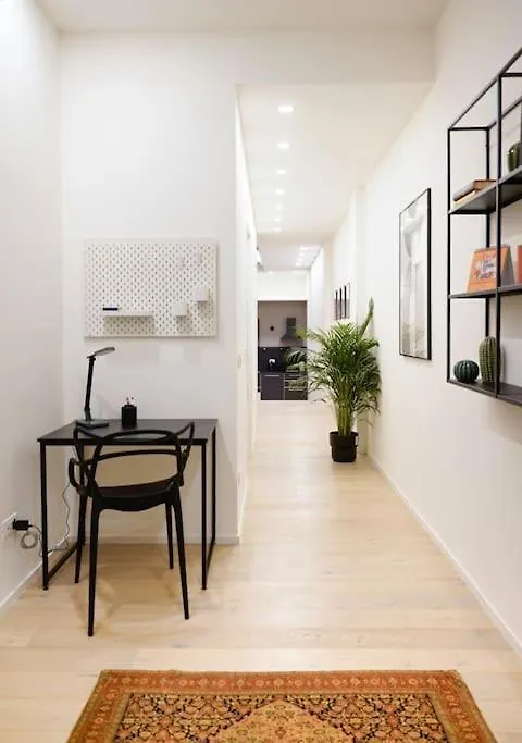 Navigli-Bocconi Spazio Luce Design Apartment Milan Italy